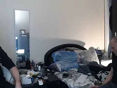 Terizizz online show from 15, 4, 2026