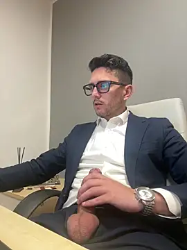 Snapshot of masterboss_ chatting on 6, 3, 2026 masterboss online show from 6, 3, 2026