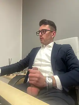 Snapshot of masterboss_ chatting on 16, 3, 2026 masterboss online show from 16, 3, 2026