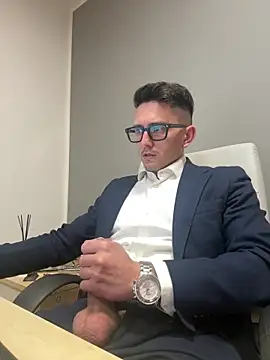 Snapshot of masterboss_ chatting on 1, 4, 2026 masterboss online show from 1, 4, 2026