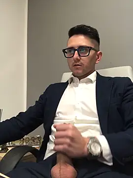 Snapshot of masterboss_ chatting on 14, 4, 2026 masterboss online show from 14, 4, 2026