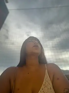 Snapshot of RavenM8 chatting on 7, 4, 2026 RavenM8 online show from 7, 4, 2026