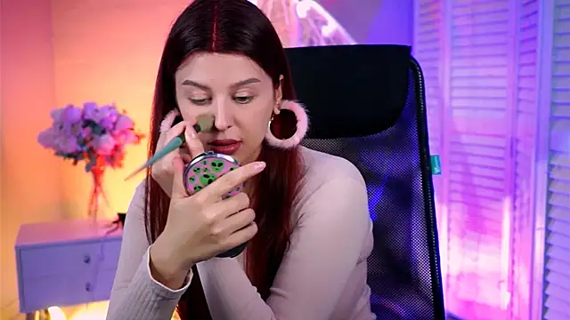 Snapshot of NicoleMun chatting on 8, 4, 2026 NicoleMun online show from 8, 4, 2026