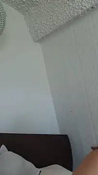 Sophy Bunny online show from 3, 12, 2025