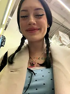 Snapshot of Melissa_crazy chatting on 19, 12, 2025 Melissa crazy online show from 19, 12, 2025