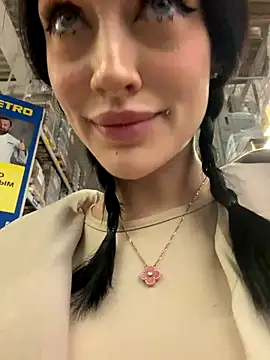 Snapshot of Melissa_crazy chatting on 20, 12, 2025 Melissa crazy online show from 20, 12, 2025