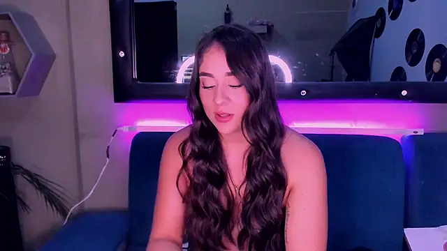 Sussy Bell01 online show from 12, 12, 2024