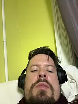 Snapshot of husband4555 chatting on 28, 3, 2026 husband4555 online show from 28, 3, 2026