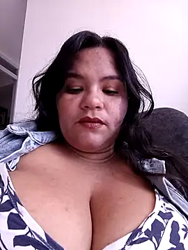 Julieta-tits online show from 25, 2, 2026