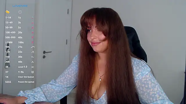 Snapshot of _Just_a_queen_3 chatting on 14, 4, 2026 Just a queen 3 online show from 14, 4, 2026