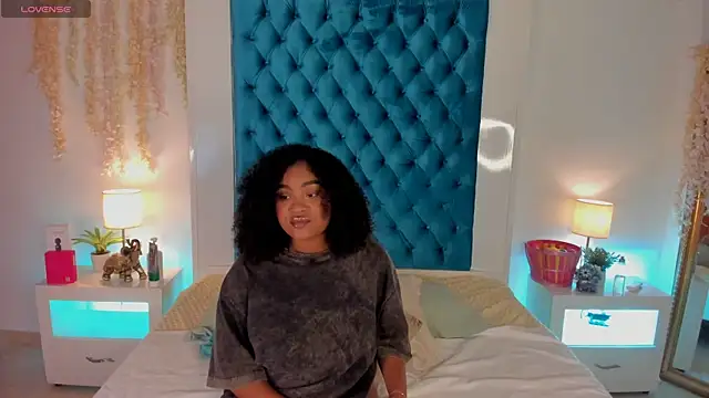 Snapshot of ohrianagibson chatting on 13, 4, 2026 ohrianagibson online show from 13, 4, 2026