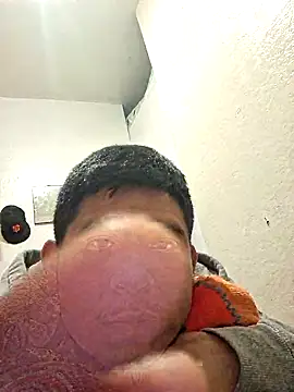 uziel2345 online show from 16, 4, 2026