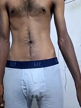 Snapshot of malayali_kunna chatting on 15, 4, 2026 malayali kunna online show from 15, 4, 2026