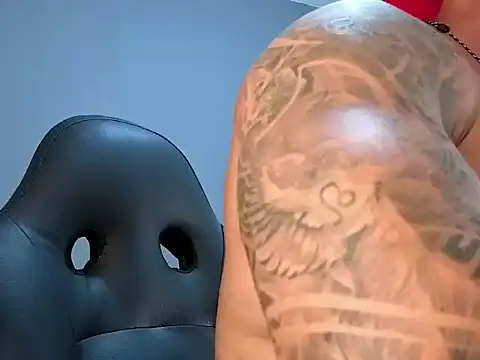 OwenMaximus814 online show from 30, 3, 2026