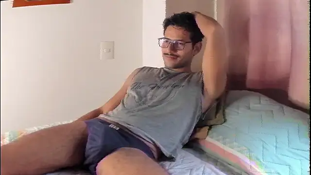 Nicholasrodrii online show from 2, 3, 2026