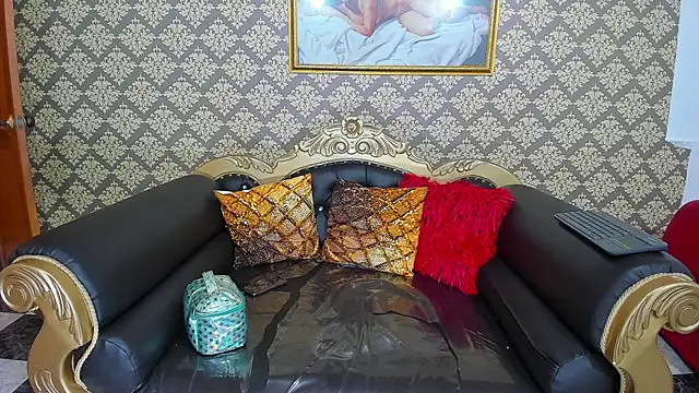 Snapshot of candy_hairy chatting on 13, 1, 2026 candy hairy online show from 13, 1, 2026