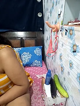 Snapshot of tina8th chatting on 15, 3, 2026 tina8th online show from 15, 3, 2026