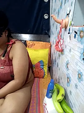 Snapshot of tina8th chatting on 16, 4, 2026 tina8th online show from 16, 4, 2026