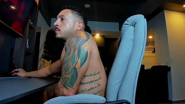 Maximo Marcelo online show from 15, 4, 2026