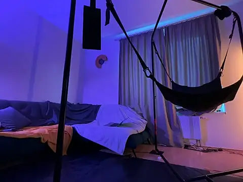 manforhotfun online show from 15, 4, 2026