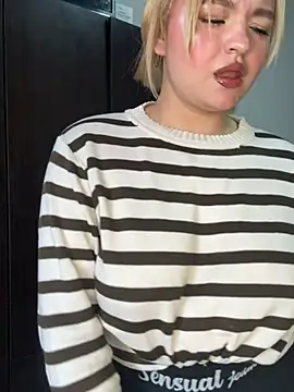 Naiara Sex  online show from 15, 4, 2026