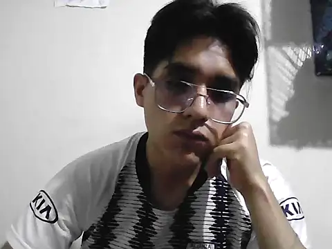 Snapshot of HardDick2 chatting on 23, 3, 2026 HardDick2 online show from 23, 3, 2026