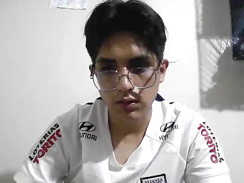 Snapshot of HardDick2 chatting on 2, 4, 2026 HardDick2 online show from 2, 4, 2026