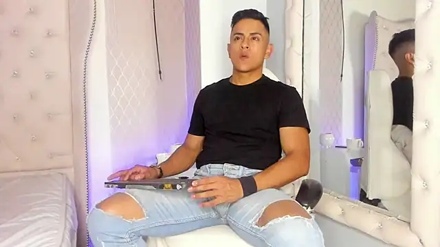 Lucii fer  online show from 10, 2, 2026