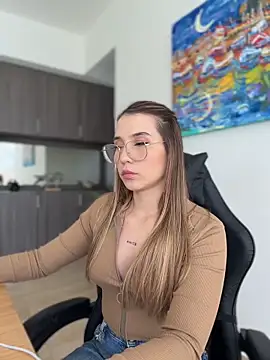 SophieRaily  online show from 30, 3, 2026