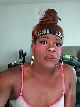 Snapshot of kobrashekyng chatting on 8, 4, 2026 kobrashekyng online show from 8, 4, 2026