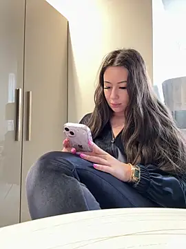 AndreaMood online show from 11, 2, 2025