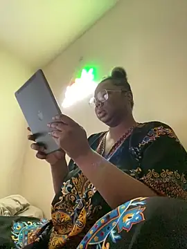 Snapshot of DamnBubbles chatting on 13, 3, 2026 DamnBubbles online show from 13, 3, 2026