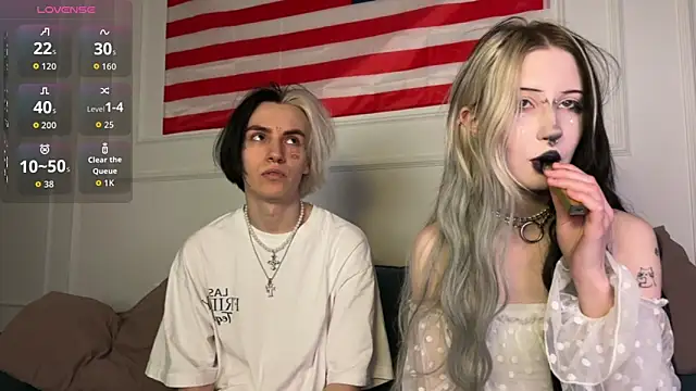 Snapshot of VeryRare_TwinS chatting on 4, 3, 2026 VeryRare TwinS online show from 4, 3, 2026