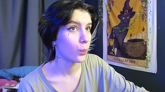 Snapshot of Hyeon_Jin chatting on 7, 2, 2025 Hyeon Jin online show from 7, 2, 2025