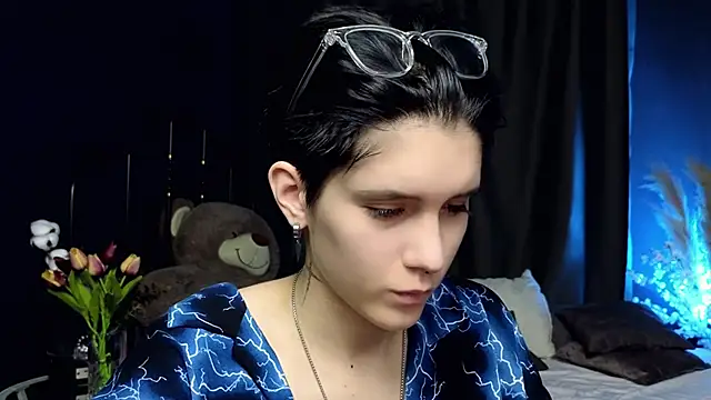 Snapshot of Hyeon_Jin chatting on 16, 3, 2025 Hyeon Jin online show from 16, 3, 2025