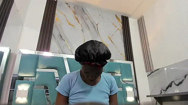 Snapshot of ebony_valentina chatting on 14, 12, 2025 ebony valentina online show from 14, 12, 2025