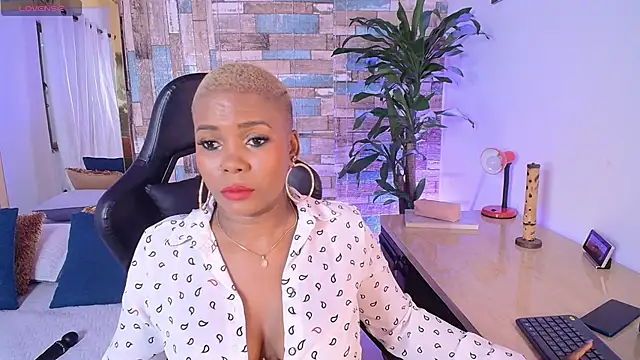 DashaSousaa online show from 3, 3, 2026