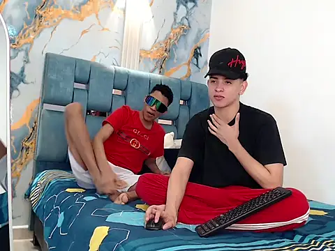 Snapshot of KING_OFF_BOYS chatting on 19, 12, 2025 KING OFF BOYS online show from 19, 12, 2025