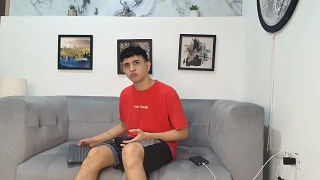 Snapshot of KING_OFF_BOYS chatting on 20, 12, 2025 KING OFF BOYS online show from 20, 12, 2025