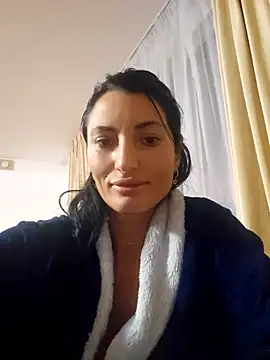 Snapshot of zoeylarkens chatting on 19, 11, 2025 zoeylarkens online show from 19, 11, 2025