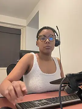 Melia Rayne online show from 3, 3, 2026