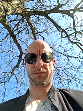 Snapshot of svenpfeifer chatting on 19, 3, 2026 svenpfeifer online show from 19, 3, 2026