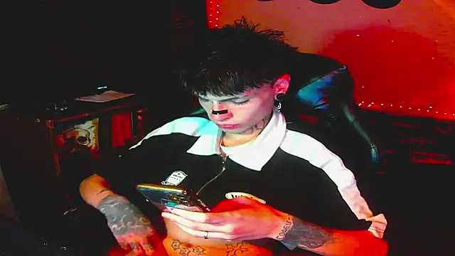 Snapshot of prince_x_dark chatting on 27, 2, 2026 prince x dark online show from 27, 2, 2026