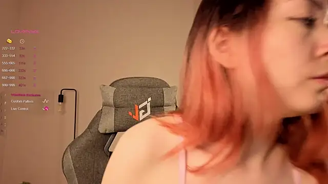 Snapshot of Pussy_Dream chatting on 20, 12, 2025 Pussy Dream online show from 20, 12, 2025