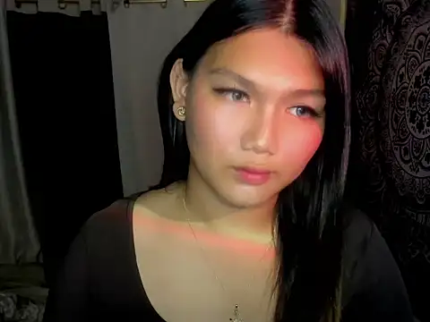 Snapshot of Lou_heart chatting on 7, 2, 2026 Lou heart online show from 7, 2, 2026