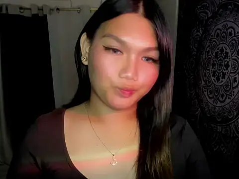 Snapshot of Lou_heart chatting on 8, 2, 2026 Lou heart online show from 8, 2, 2026