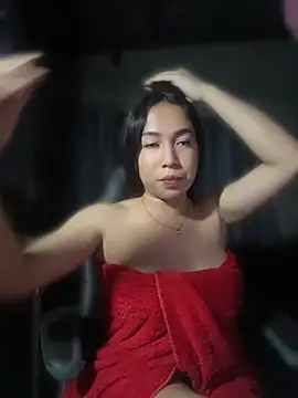 Snapshot of NicoleRoseTS chatting on 8, 4, 2026 NicoleRoseTS online show from 8, 4, 2026