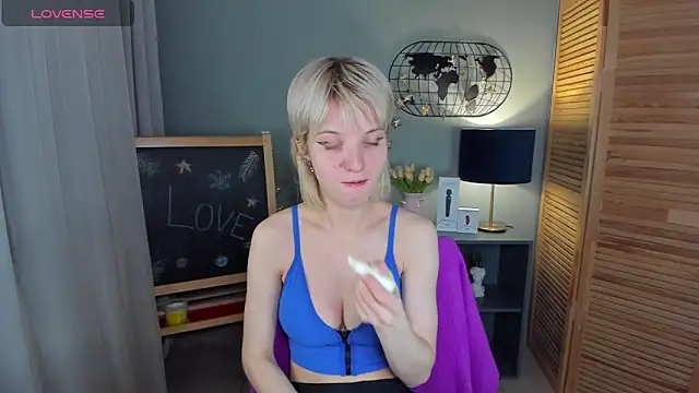 Snapshot of Madelaineses chatting on 28, 2, 2026 Madelaineses online show from 28, 2, 2026