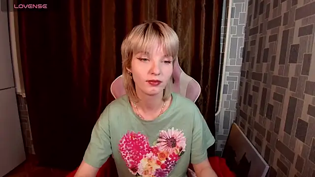 Snapshot of Madelaineses chatting on 14, 3, 2026 Madelaineses online show from 14, 3, 2026