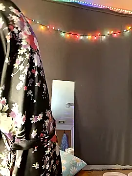 PeachyAriel online show from 25, 3, 2026